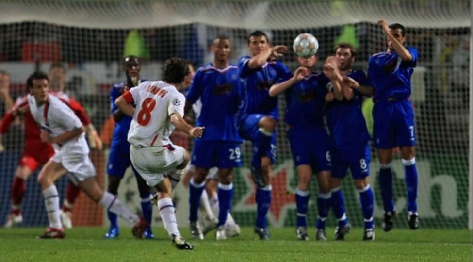 cerime-zerbelerini-en-yaxshi-yerine-yetiren-futbolchularin-adlari-achiqlanib