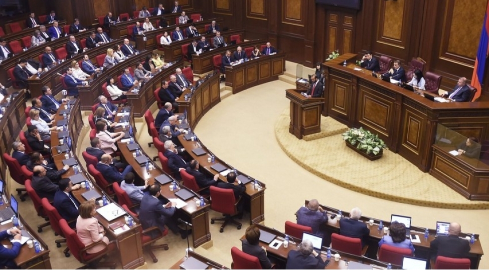 ermenistan-parlamenti-iyulun-11-de-novbedenkenar-iclas-kechirecek