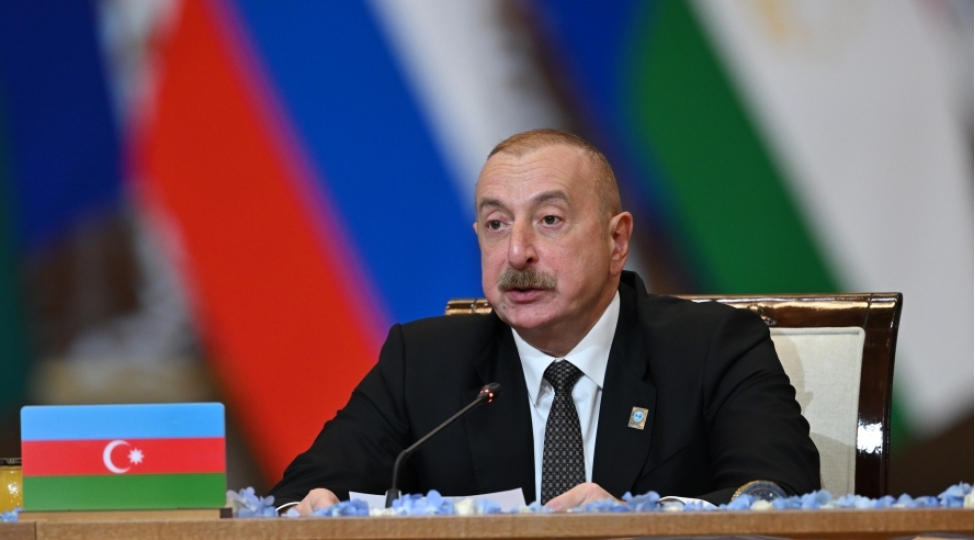 biz-terefdashlarimizla-orta-dehlizin-reqemsallashmasi-uzerinde-ishleyirik-prezident