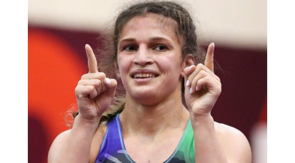 azerbaycanin-qadin-guleshchisi-avropa-chempionu-olub