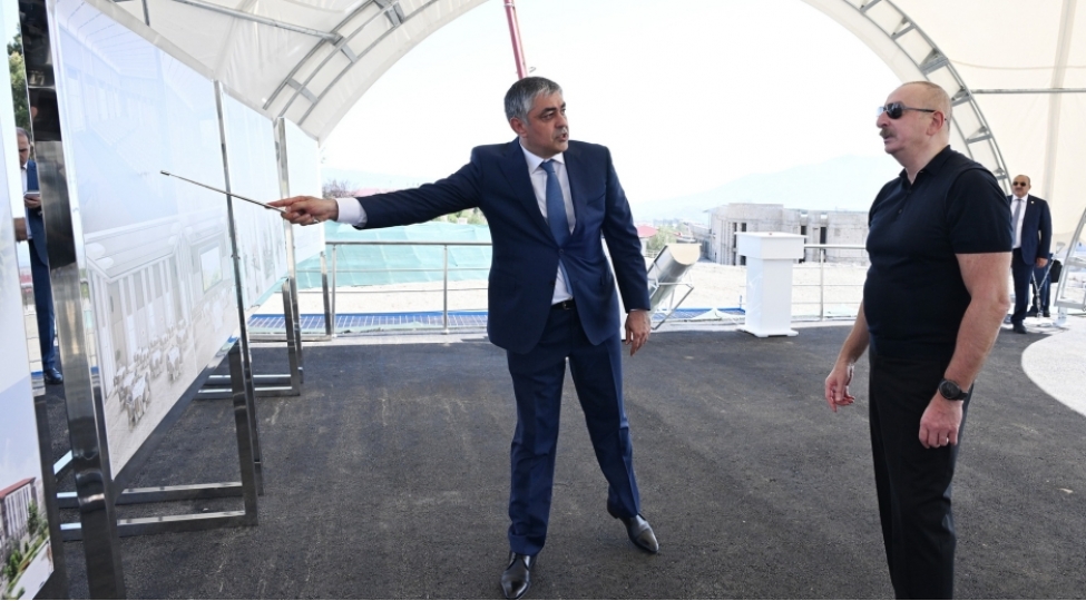 azerbaycan-lideri-xankendi-konqres-merkezinin-temelini-qoyub-yenilenibfoto