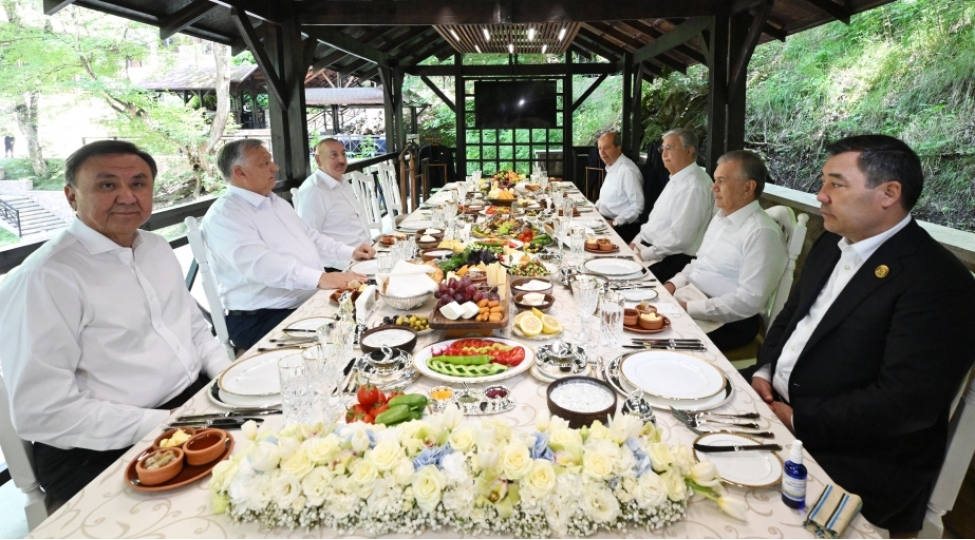 shushada-prezident-ilham-eliyevin-adindan-tdt-dovlet-ve-hokumet-bashchilarinin-sherefine-nahar-verilib