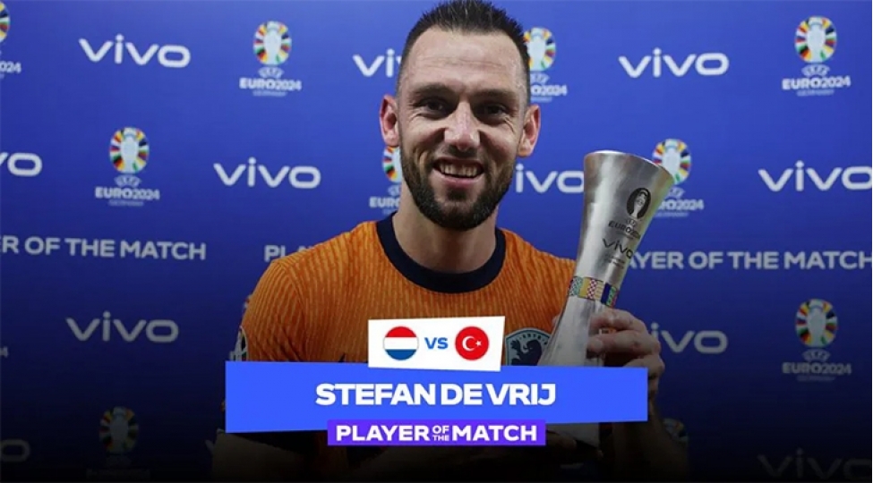 stefan-de-vrij-niderland-turkiye-oyununun-en-yaxshisi-sechildi