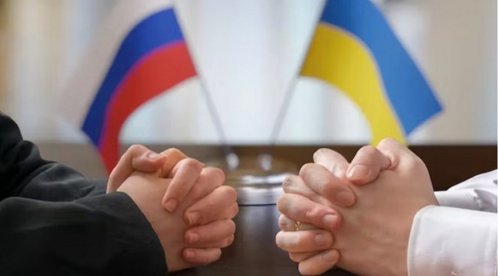 ukrayna-rusiya-ile-danishiqlarda-vasitechi-qisminde-ai-chin-ve-absh-ni-gorur
