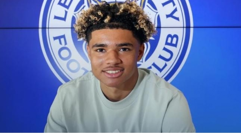 chelsi-futbolchusunu-lestere-satdi