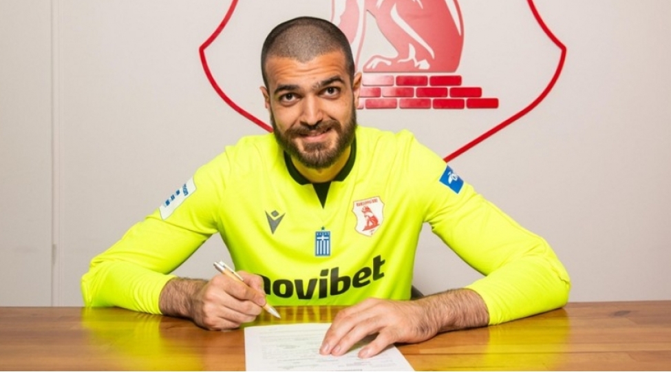 qarabag-gurcustan-millisinin-qapichisi-ile-vidalashib