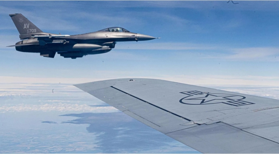 prezidentukraynaya-lazim-olan-f-16-larin-sayini-achiqladi