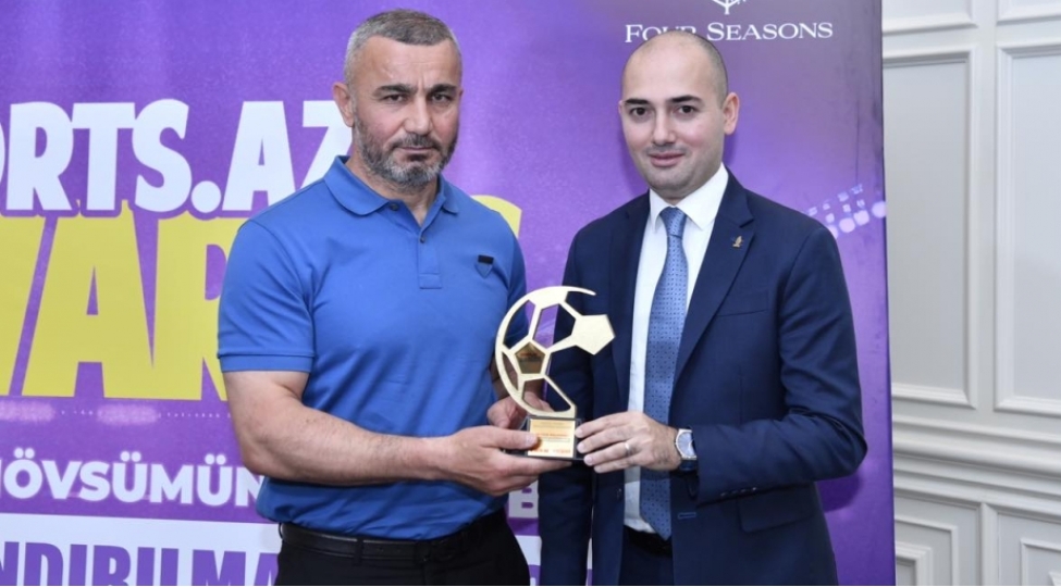 qurban-qurbanov-irlandiya-millisinin-bash-meshqchisi-postuna-namized-olub