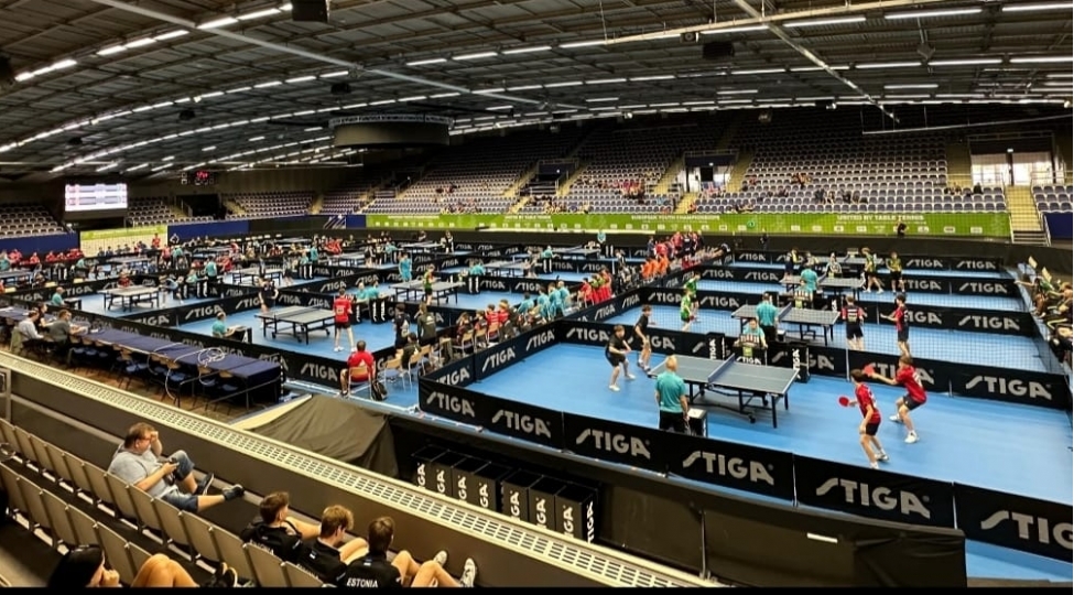 stolustu-tennischilerimiz-avropa-chempionatinda-ermenistan-komandasina-qalib-geldiler