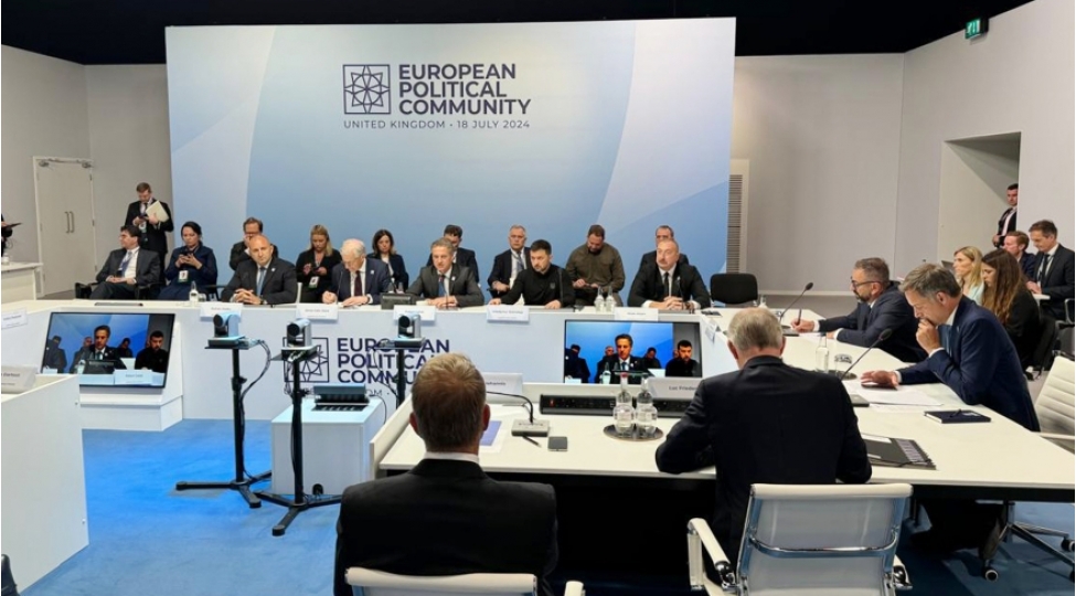 biz-neftimizi-azerbaycanin-xam-neftinden-ehemiyyetli-derecede-asili-olan-chox-hessas-noqtelere-neql-edirik