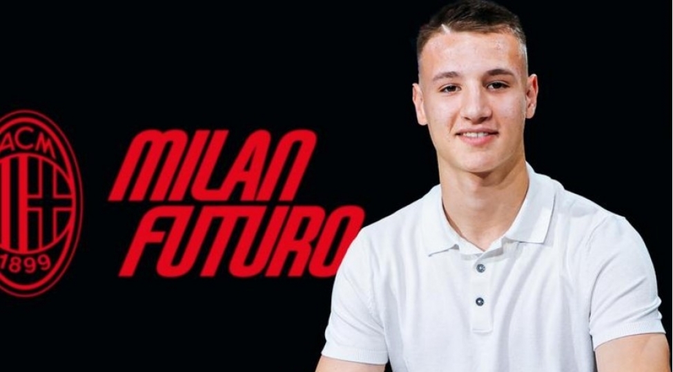 milan-klubu-16-yashli-futbolchusu-ile-peshekar-muqavile-baglayib