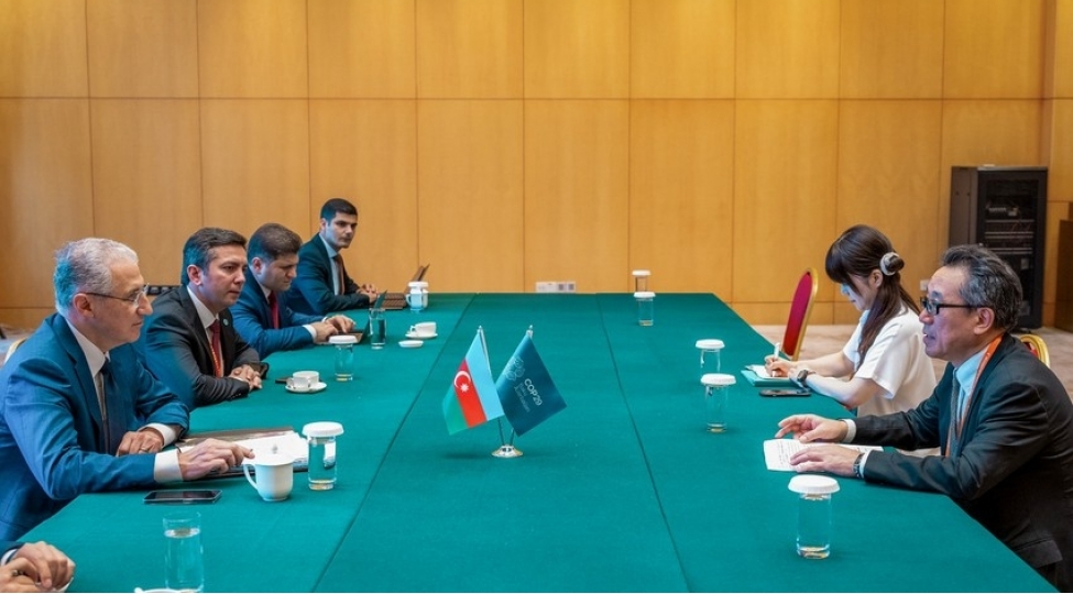 muxtar-babayev-yaponiyanin-etraf-muhit-nazirinin-muavini-ile-gorushub