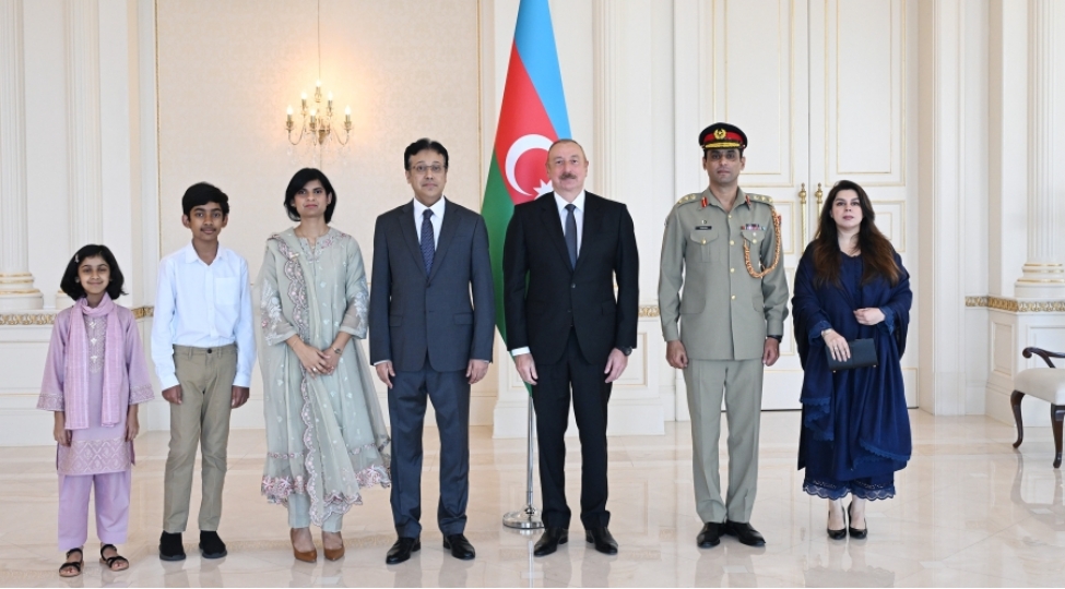 prezident-pakistanin-azerbaycanda-yeni-teyin-olunmush-sefirinin-etimadnamesini-qebul-edib-fotoyenilenib