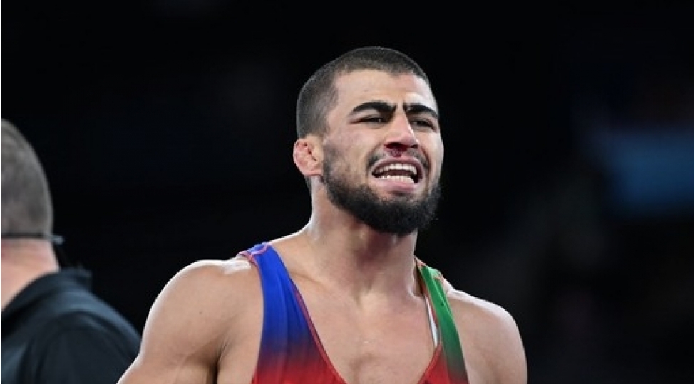 azerbaycan-gulesh-yarishlarinda-ilk-medalini-qazanib-paris-2024