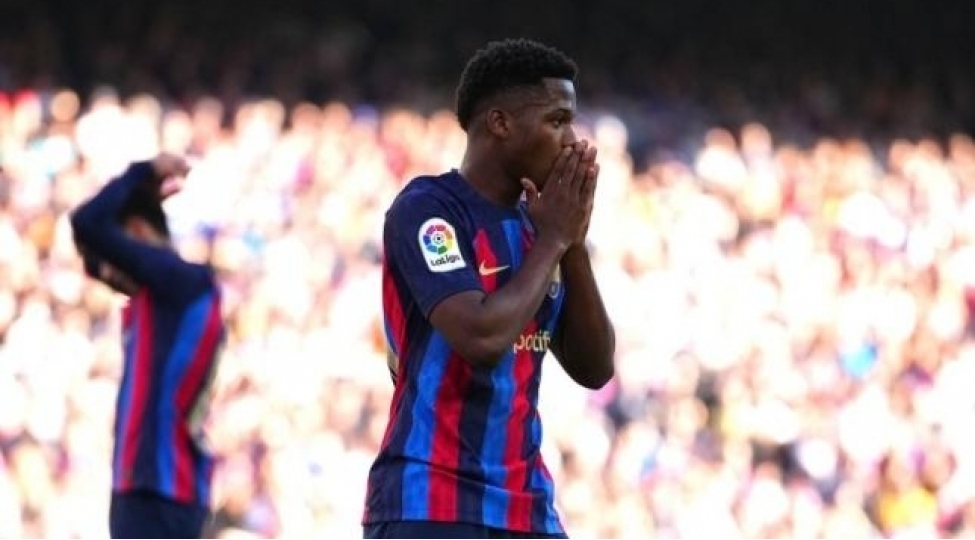 barselona-ansu-fati-ile-bagli-qerar-verdi