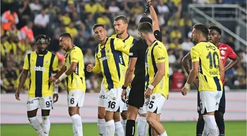fenerbagcha-uefa-chempionlar-liqasinda-mubarizeni-dayandirib