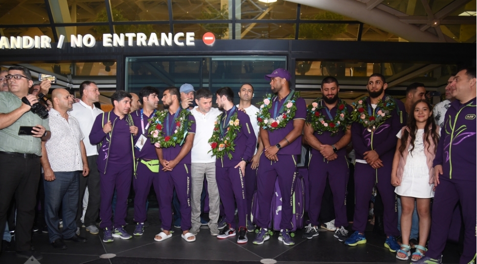 paris-2024-azerbaycan-numayende-heyeti-vetene-qayidib