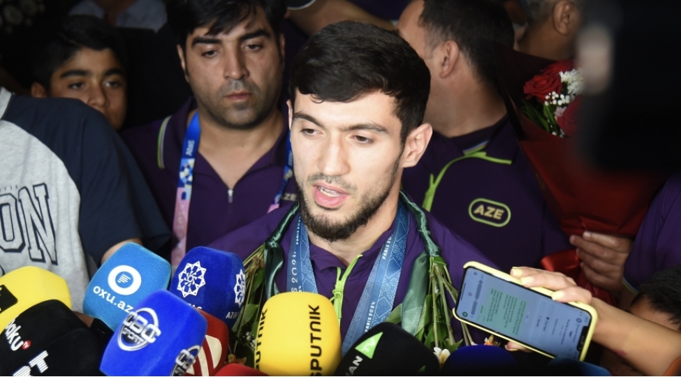 qashim-maqomedov-olimpiya-oyunlarinda-azerbaycan-bayragini-dalgalandirdigim-uchun-fexr-edirem