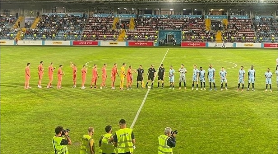 konfrans-liqasi-zire-osiyek-oyunu-bashlayib