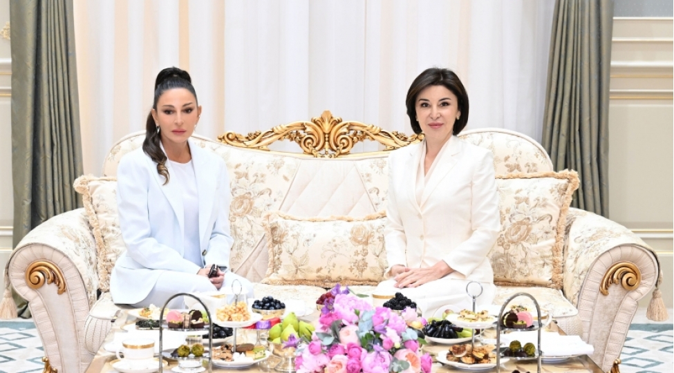 azerbaycanin-ve-ozbekistanin-birinci-xanimlari-dashkendde-gorushubler-yenilenib