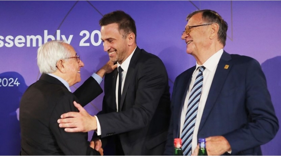 avropa-voleybol-konfederasiyasinin-yeni-prezidenti-belli-olub