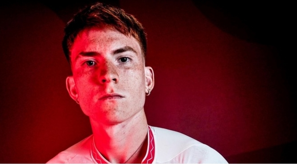 sevilya-premyer-liqa-klubunun-futbolchusunu-heyetine-qatib