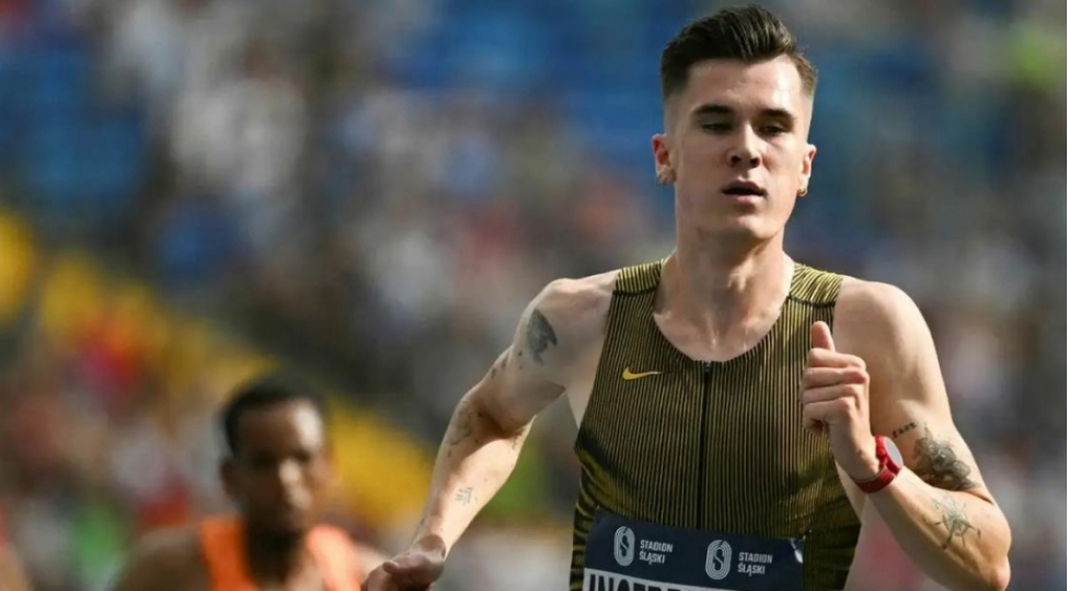 norvechli-idmanchi-28-illik-dunya-rekordunu-yenileyib