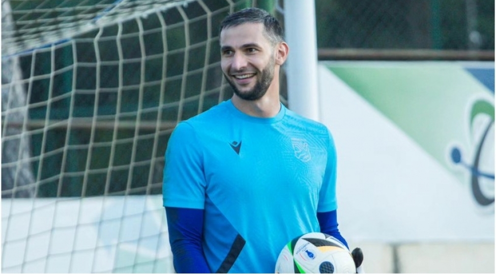 azerbaycan-millisinin-oyunchusu-sumqayitda-100-cu-matchina-chixib