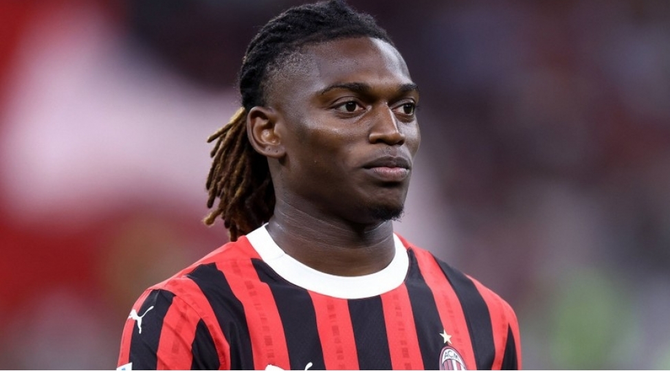 barselona-transfer-doneminin-son-gunlerinde-leau-ile-muqavile-imzalaya-biler