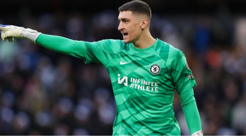 chelsinin-qapichisi-sechimini-etdi