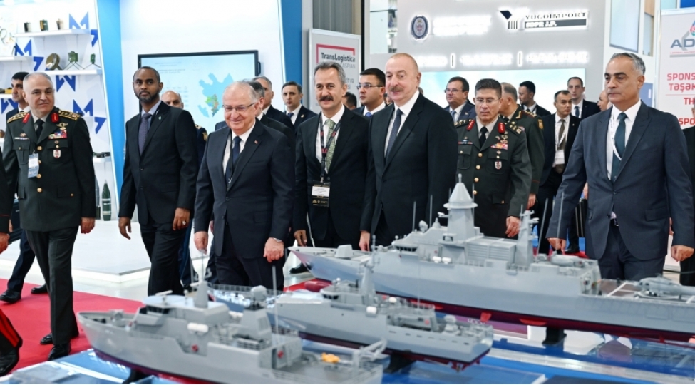 prezident-ilham-eliyev-adex-2024-ve-securex-caspian-sergileri-ile-tanish-olub-yenilenibfoto