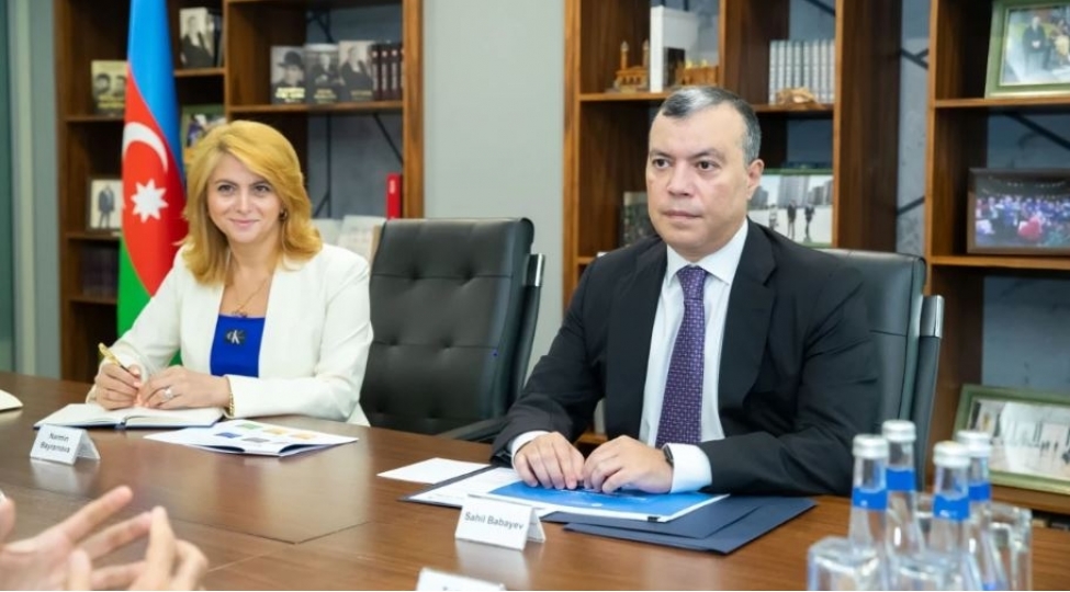 sahil-babayev-uchuncu-yukselish-musabiqesinin-qalibleri-ile-gorushub