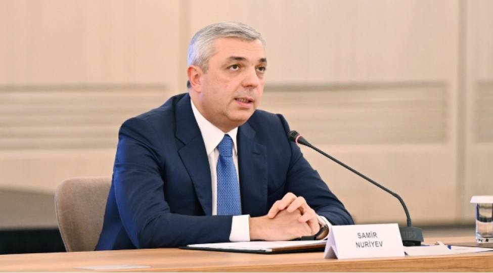 prezident-administrasiyasinin-rehberi-azerbaycan-her-birimizin-fexr-ede-bileceyi-zirveye-yukselib