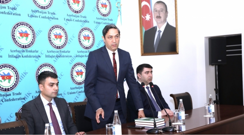 ahik-de-telebe-genclerle-gorush-kechirilib