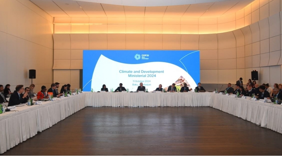 iqlim-maliyyeshlemesi-istiqametinde-hereket-etmek-uchun-birlikde-chalishmaliyiq-cenifer-morqan