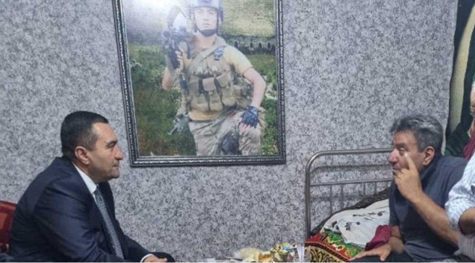 mushfiq-memmedli-shehid-ailelerini-ziyaret-edib