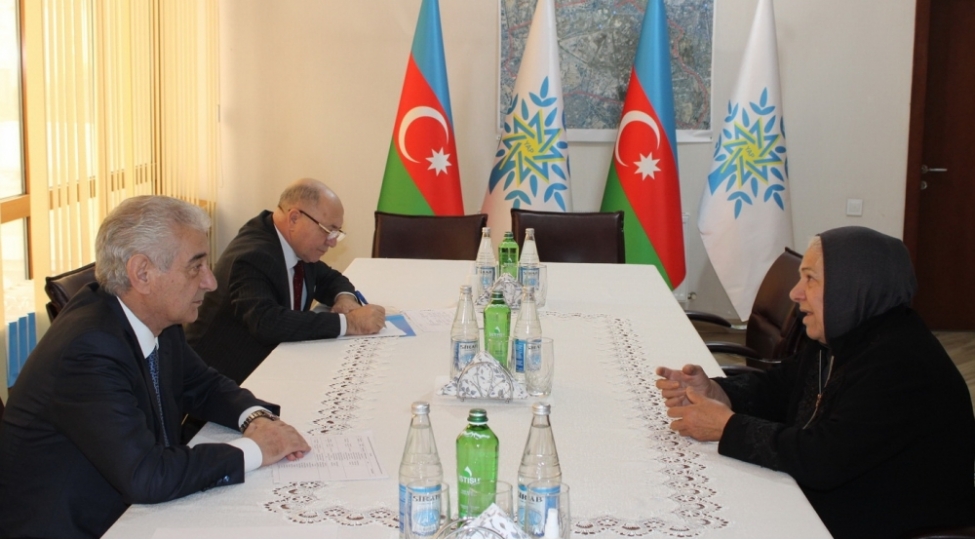 eli-ehmedov-sechicileri-ile-gorushub