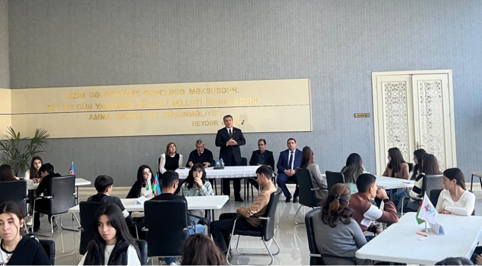 mezahir-efendiyev-goychayda-bir-sira-gorushler-kechirib