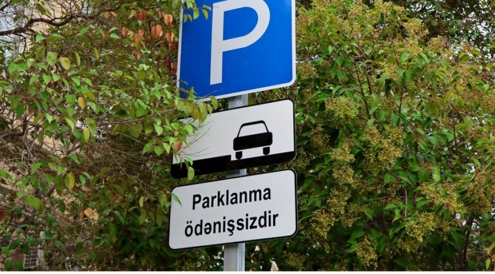 bakida-ilk-defe-odenishsiz-parklanma-yerleri-teshkil-edilib-foto