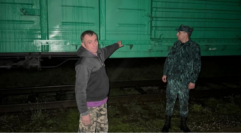 serhedi-qanunsuz-kechmeye-cehd-gosteren-shexs-saxlanilib-foto