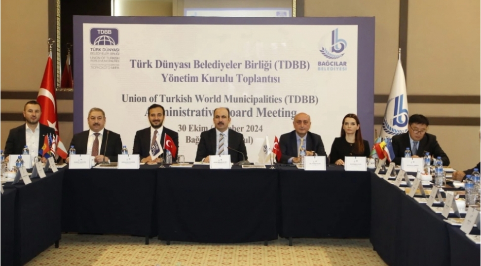 turk-dunyasi-belediyyeler-birliyinin-iclasinda-azerbaycanin-cop29-a-ev-sahibliyinden-danishilib