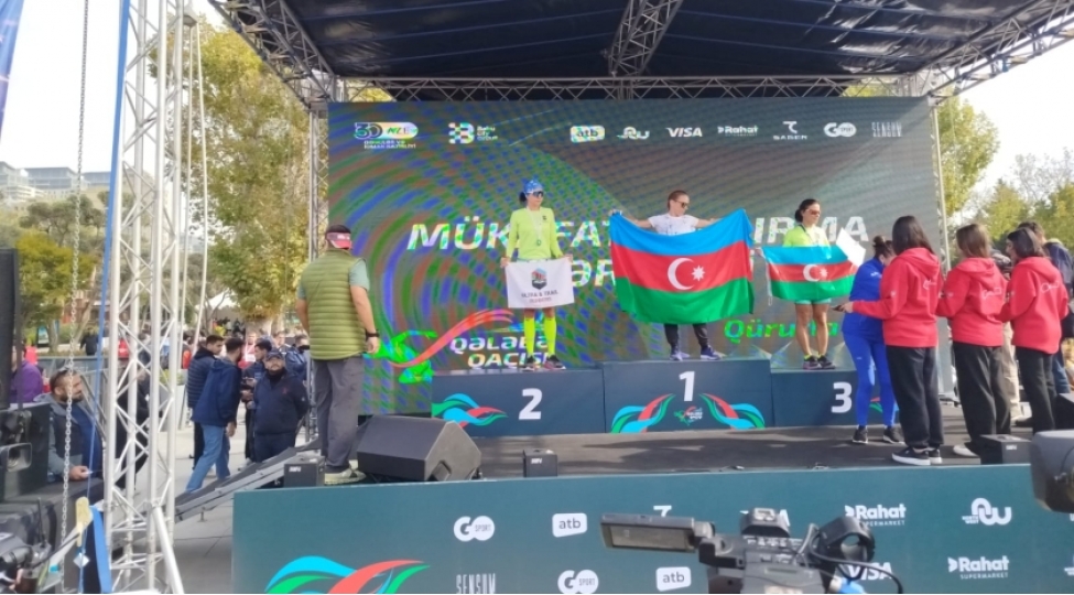 qelebe-qachishi-yarishinin-qalibleri-teltif-olunublar