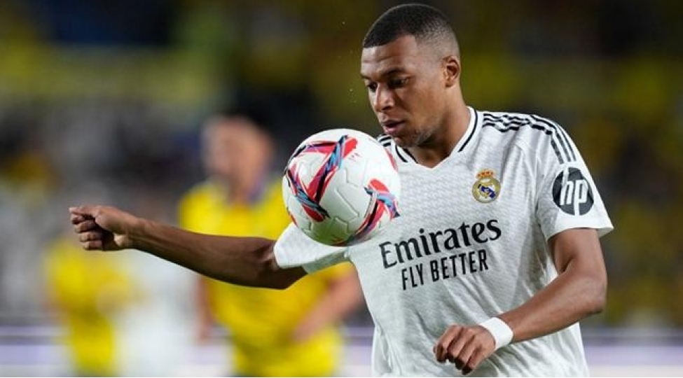 anri-mbappeni-tenqid-etdi