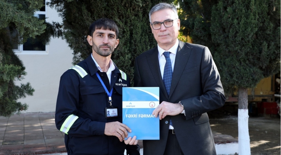 salyan-rqii-nin-numunevi-ishchileri-teltif-edilib-foto