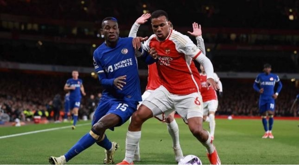 london-derbisinde-hech-heche-manchester-yunaytedden-qelebe