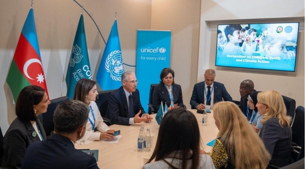 unicef-azerbaycanin-ushaqlar-gencler-ve-iqlim-fealiyyeti-beyannamesini-imzalamasini-alqishlayiriq