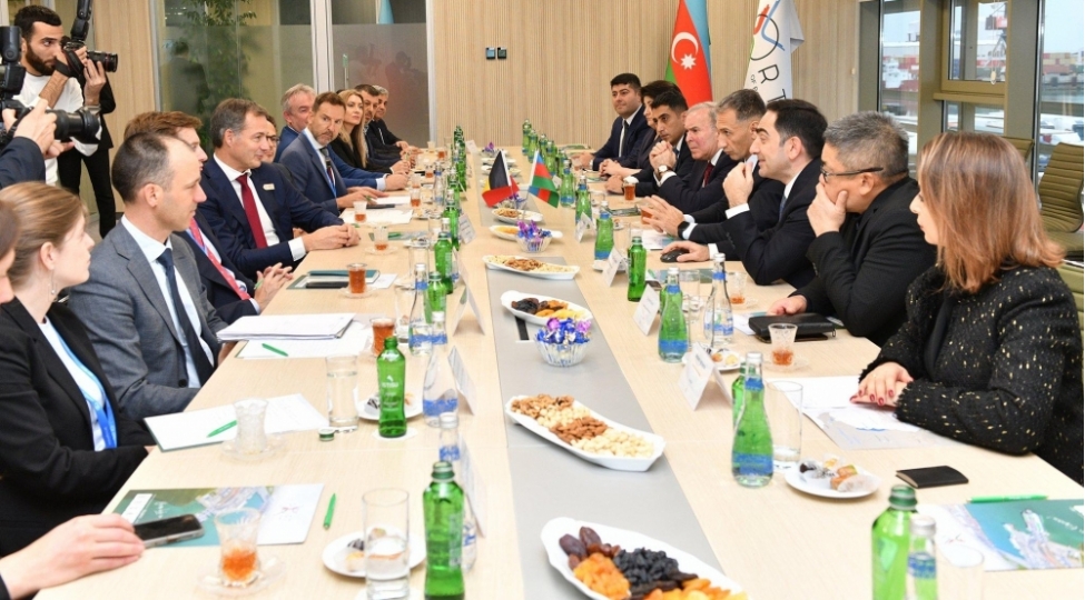 belchikanin-bash-naziri-baki-limaninda-olub