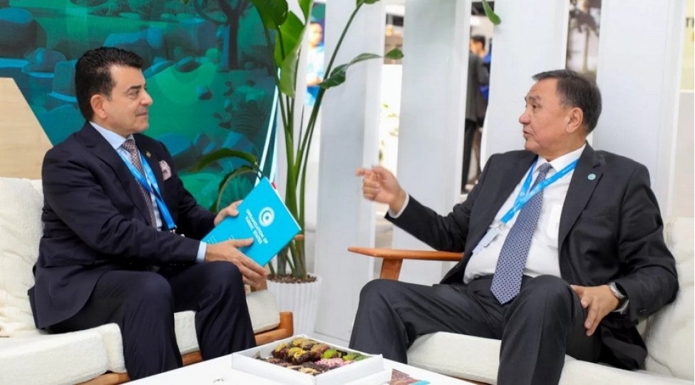 isesko-ve-tdt-rehberleri-bakida-emekdashligin-guclendirilmesi-imkanlarini-muzakire-edibler