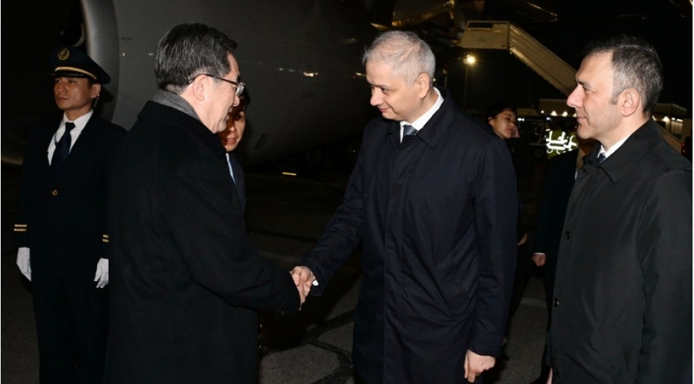 chinin-bash-nazirinin-muavininin-azerbaycana-seferi-bashlayib