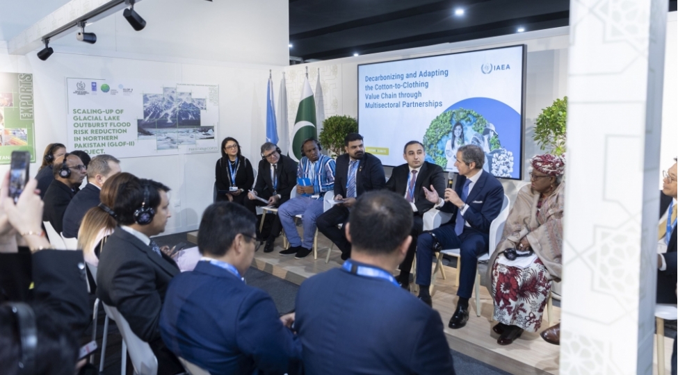 pambiqdan-geyime-deyer-zencirinin-karbonsuzlashdirilmasi-ve-iqlime-uygunlashdirilmasi-yashil-zonada-panel-muzakiresi